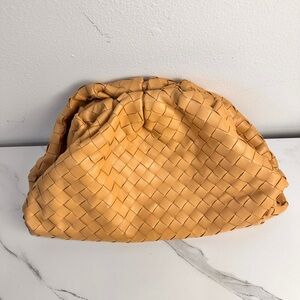 Bottega Veneta Tan Elegant Tan Woven Clutch